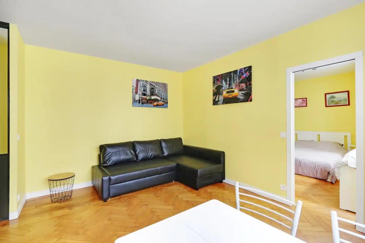 Bright Getaway Near Montparnasse Homestay